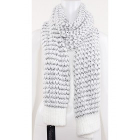 Knitted Scarf 07